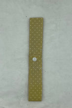 Load image into Gallery viewer, Beige Dot Cooler Collar