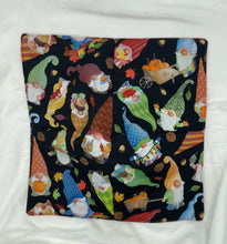 Load image into Gallery viewer, Harvest Gnome Boho Plate Cozie