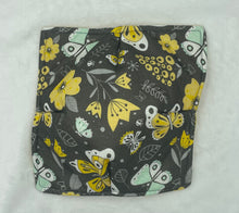 Load image into Gallery viewer, Yellow and Grey Butterfly Bowl Cozie