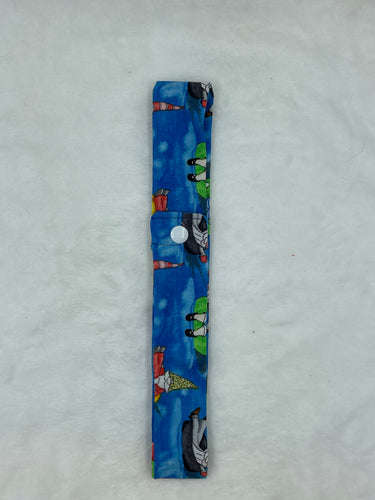 River Gnome Collar Cooler with snap closure