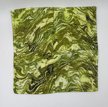 Load image into Gallery viewer, Green Swirl Boho Plate Cozie