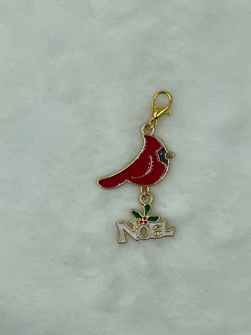 Cardinal Noel Zipper Pull