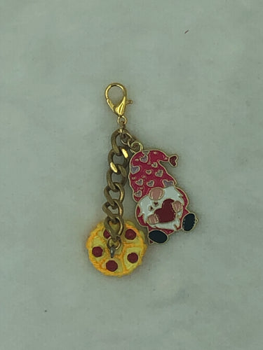 Love Gnome with Yellow cake charm