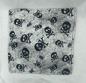 Skull and Crossbones Plate Cozie