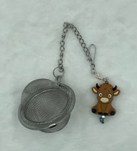 Load image into Gallery viewer, Brown Highland Cow Tea Ball