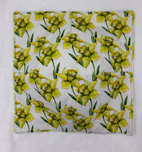 Load image into Gallery viewer, Daffodil dreams Boho Plate Cozie