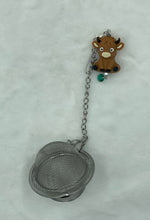 Load image into Gallery viewer, Brown Highland Cow Tea Ball