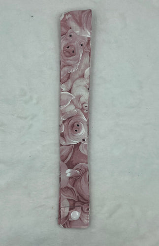 Piggy Collar cooler with snap closure